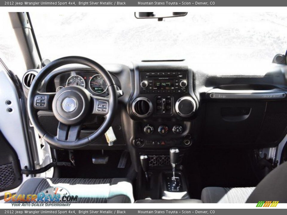 2012 Jeep Wrangler Unlimited Sport 4x4 Bright Silver Metallic / Black Photo #13