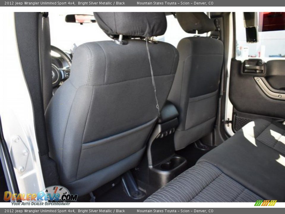 2012 Jeep Wrangler Unlimited Sport 4x4 Bright Silver Metallic / Black Photo #19