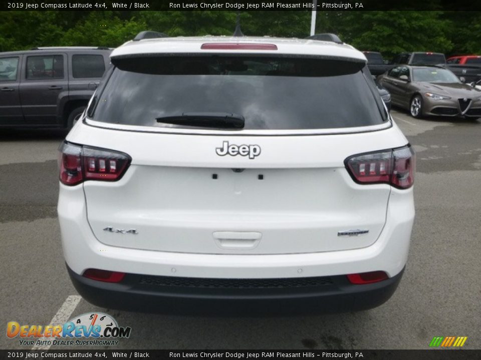 2019 Jeep Compass Latitude 4x4 White / Black Photo #5