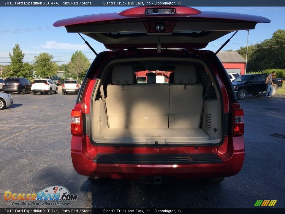 2013 Ford Expedition XLT 4x4 Ruby Red / Stone Photo #9