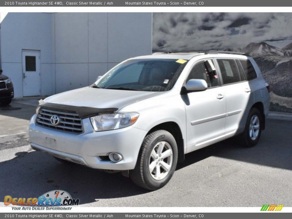 2010 Toyota Highlander SE 4WD Classic Silver Metallic / Ash Photo #2