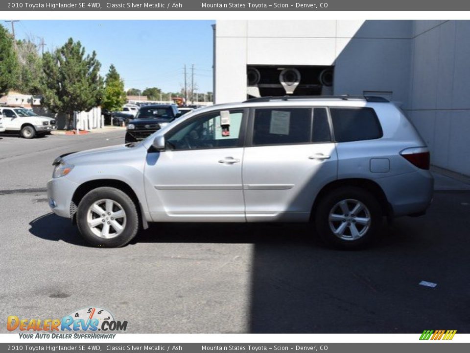 2010 Toyota Highlander SE 4WD Classic Silver Metallic / Ash Photo #3