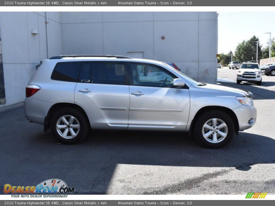 2010 Toyota Highlander SE 4WD Classic Silver Metallic / Ash Photo #7