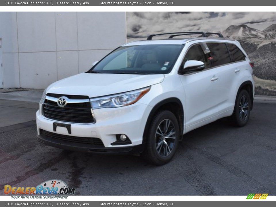 2016 Toyota Highlander XLE Blizzard Pearl / Ash Photo #2