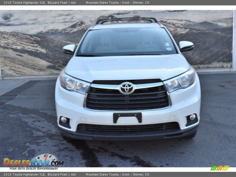 2016 Toyota Highlander XLE Blizzard Pearl / Ash Photo #8