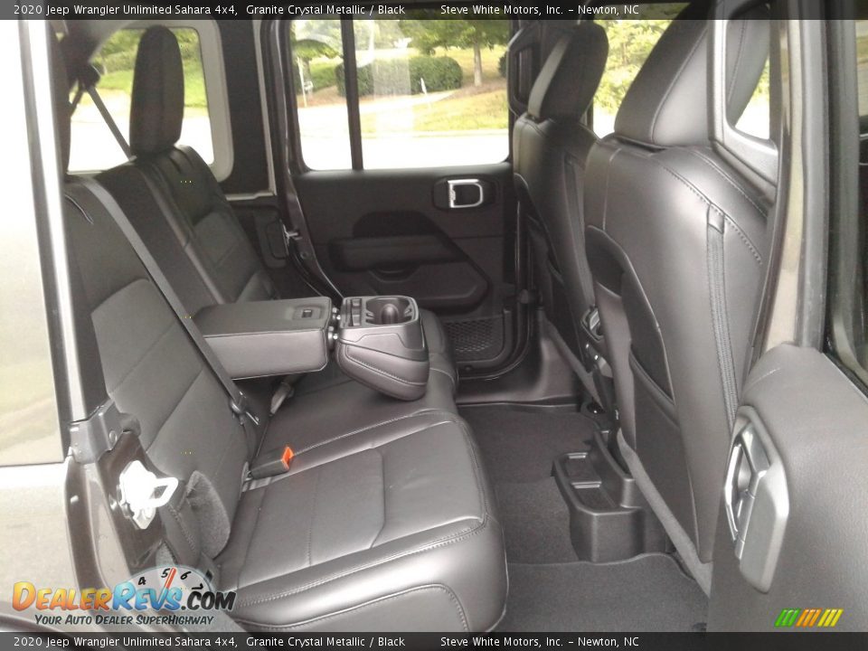 2020 Jeep Wrangler Unlimited Sahara 4x4 Granite Crystal Metallic / Black Photo #13