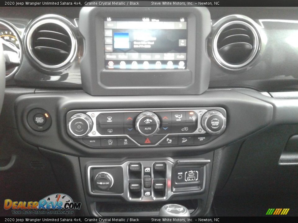 2020 Jeep Wrangler Unlimited Sahara 4x4 Granite Crystal Metallic / Black Photo #19