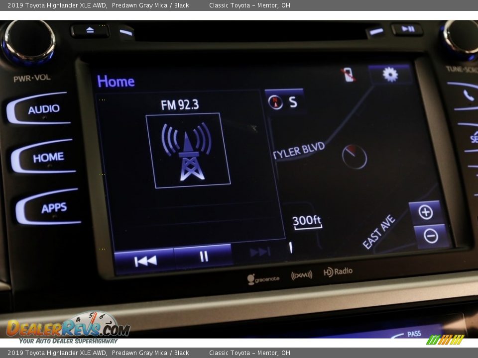 2019 Toyota Highlander XLE AWD Predawn Gray Mica / Black Photo #9