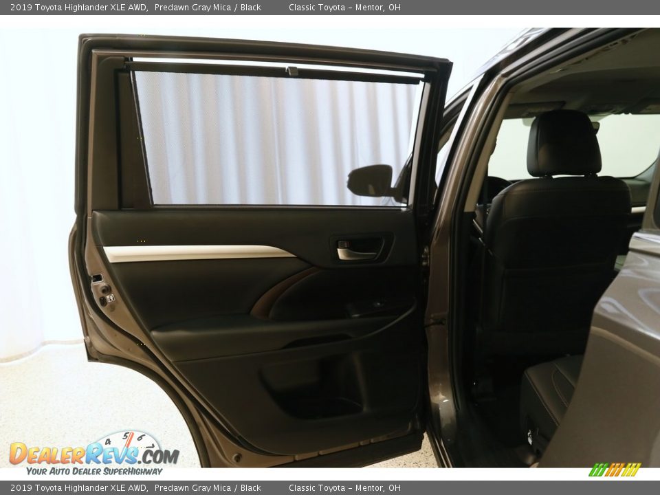 2019 Toyota Highlander XLE AWD Predawn Gray Mica / Black Photo #17