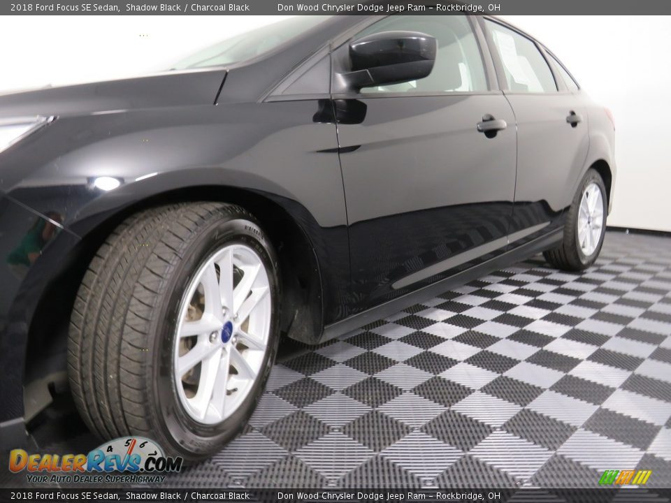 2018 Ford Focus SE Sedan Shadow Black / Charcoal Black Photo #9