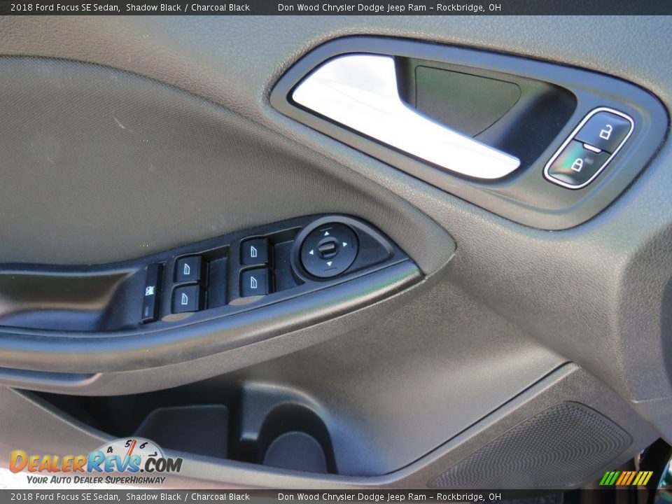2018 Ford Focus SE Sedan Shadow Black / Charcoal Black Photo #18