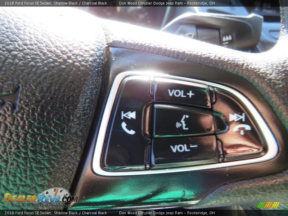 2018 Ford Focus SE Sedan Shadow Black / Charcoal Black Photo #24