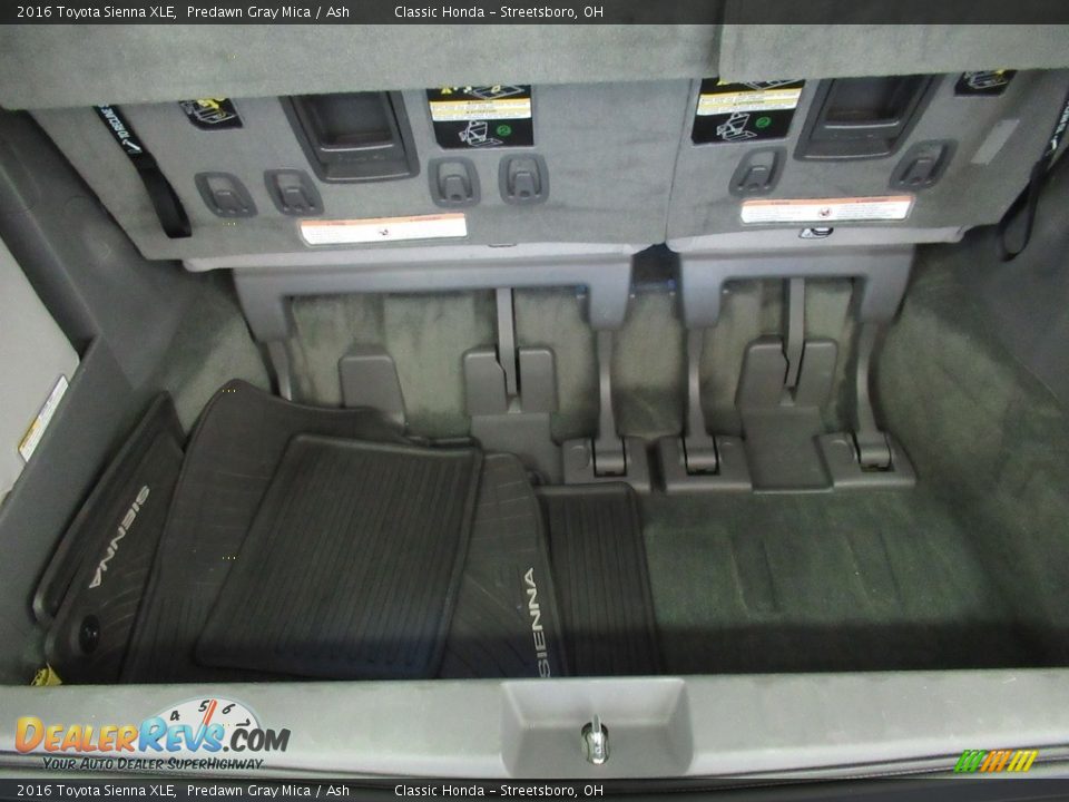 2016 Toyota Sienna XLE Predawn Gray Mica / Ash Photo #23