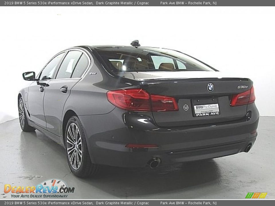 2019 BMW 5 Series 530e iPerformance xDrive Sedan Dark Graphite Metallic / Cognac Photo #2