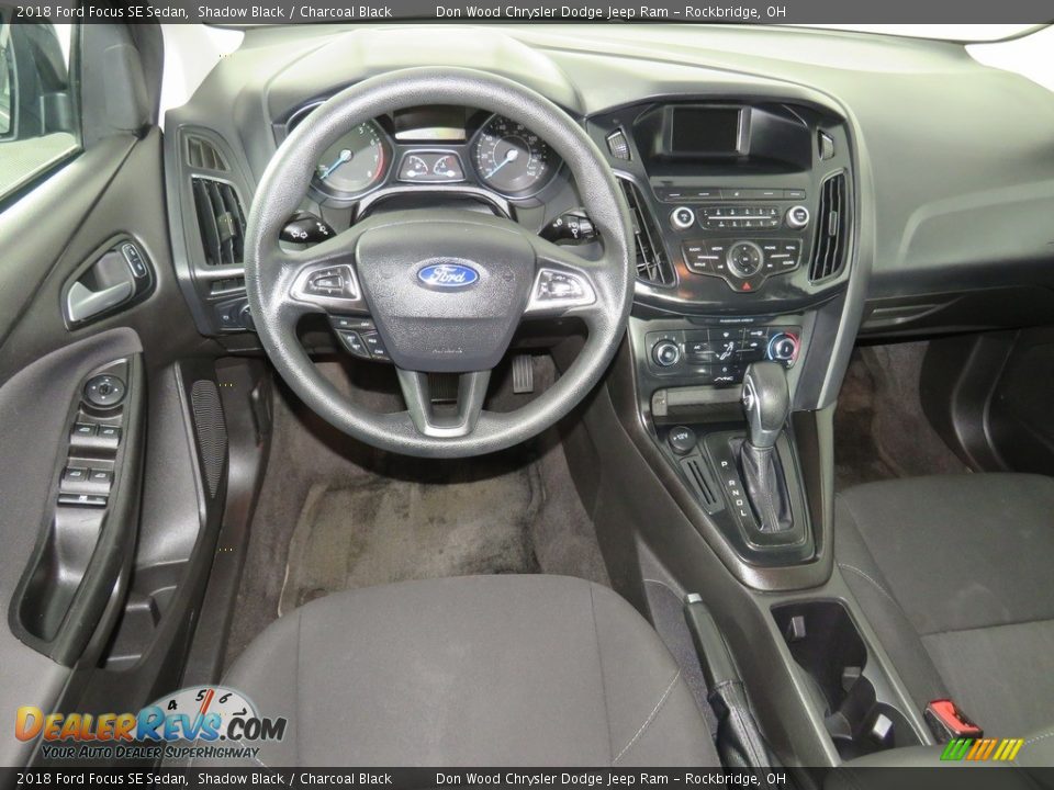 2018 Ford Focus SE Sedan Shadow Black / Charcoal Black Photo #34