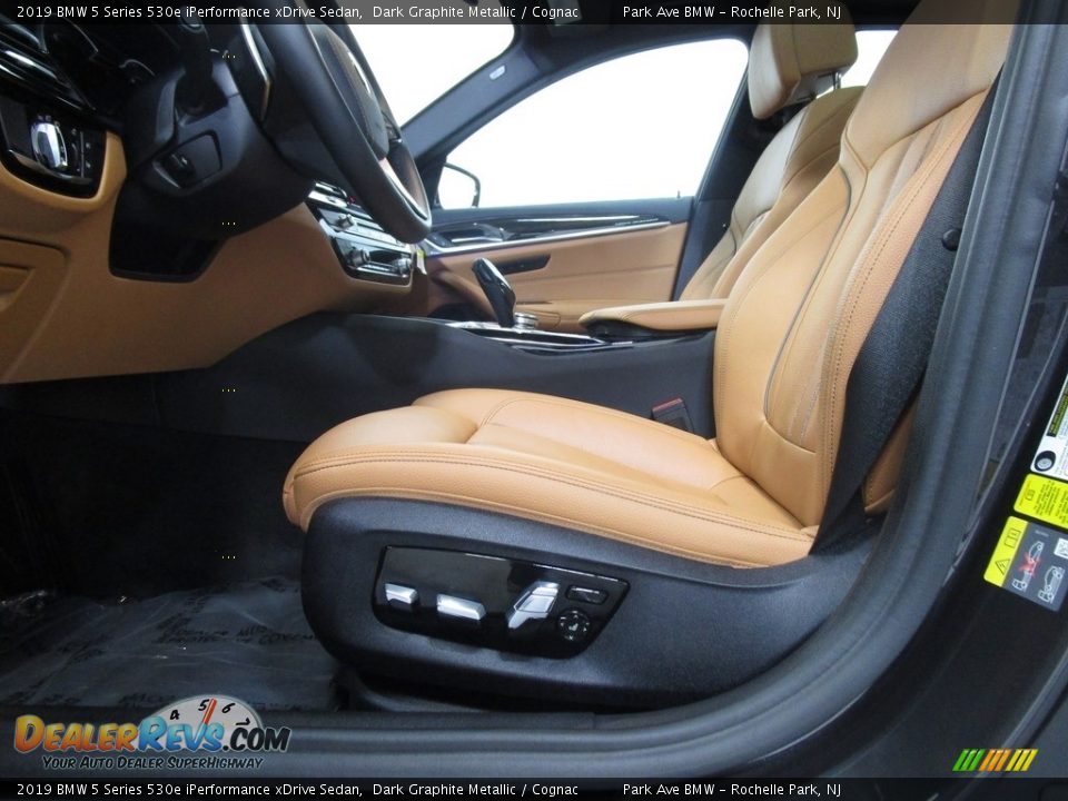2019 BMW 5 Series 530e iPerformance xDrive Sedan Dark Graphite Metallic / Cognac Photo #9