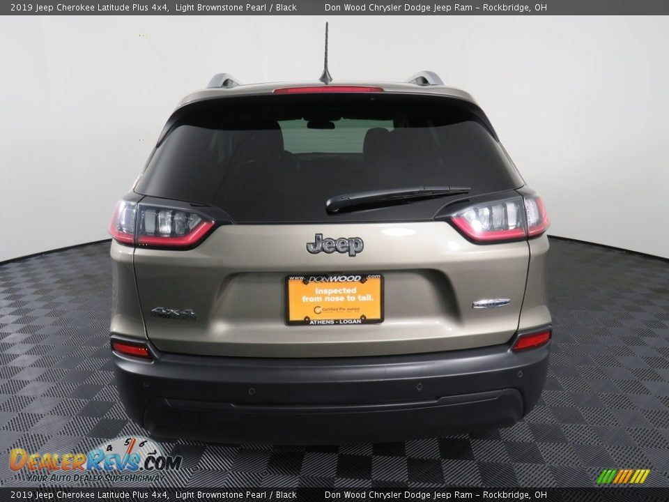 2019 Jeep Cherokee Latitude Plus 4x4 Light Brownstone Pearl / Black Photo #12
