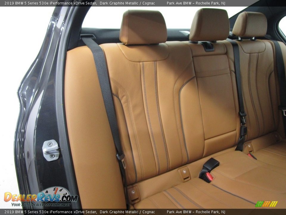 2019 BMW 5 Series 530e iPerformance xDrive Sedan Dark Graphite Metallic / Cognac Photo #17