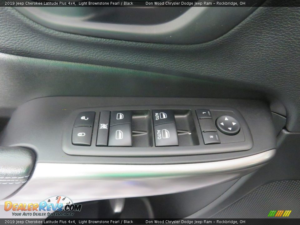 2019 Jeep Cherokee Latitude Plus 4x4 Light Brownstone Pearl / Black Photo #19