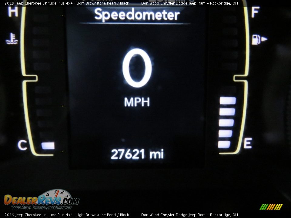 2019 Jeep Cherokee Latitude Plus 4x4 Light Brownstone Pearl / Black Photo #34