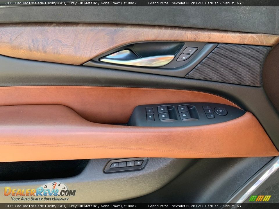 Door Panel of 2015 Cadillac Escalade Luxury 4WD Photo #10