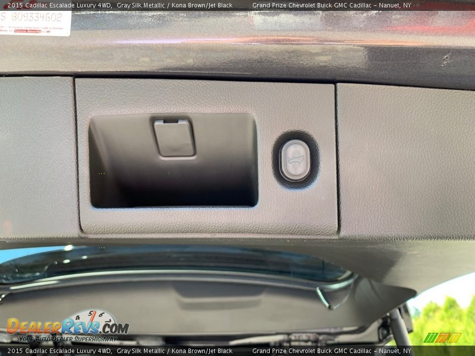 2015 Cadillac Escalade Luxury 4WD Gray Silk Metallic / Kona Brown/Jet Black Photo #25