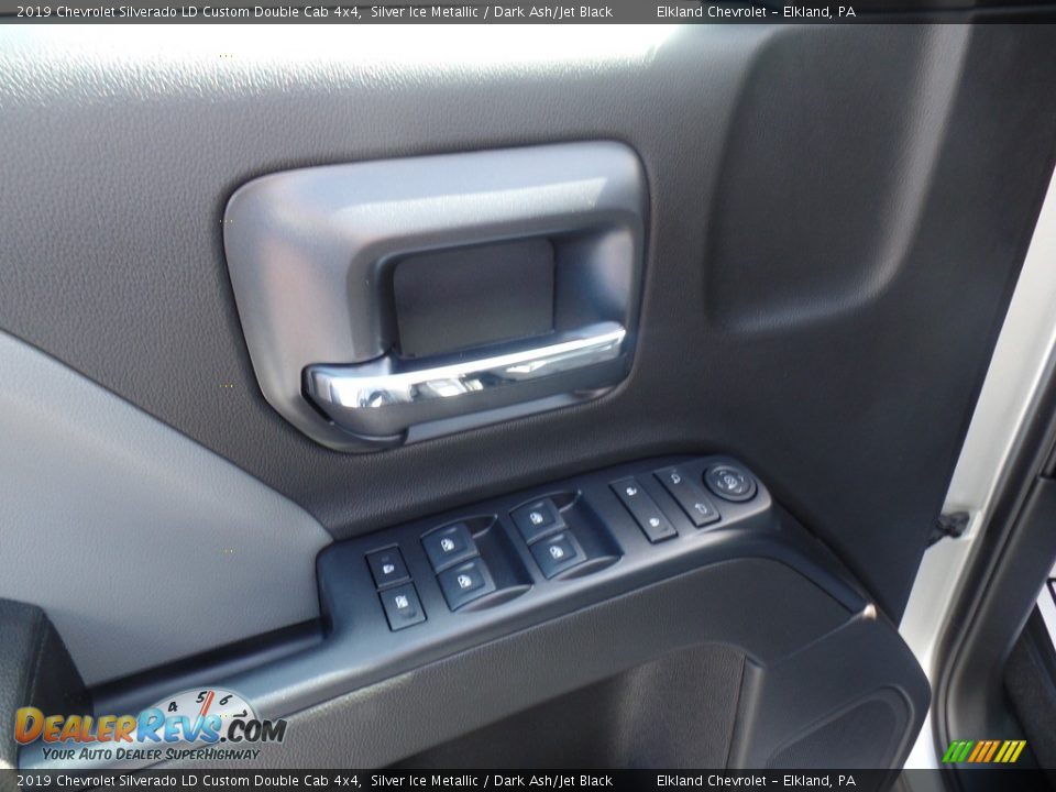 2019 Chevrolet Silverado LD Custom Double Cab 4x4 Silver Ice Metallic / Dark Ash/Jet Black Photo #15
