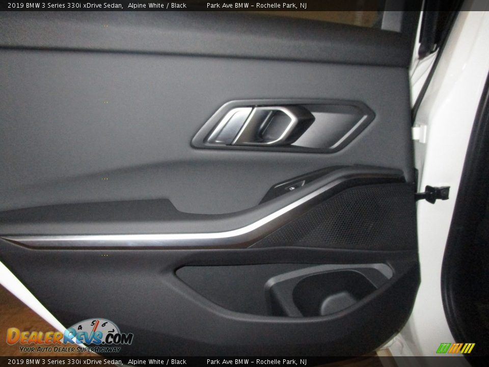 2019 BMW 3 Series 330i xDrive Sedan Alpine White / Black Photo #11