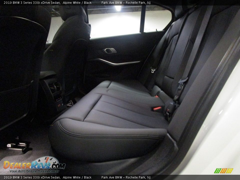 2019 BMW 3 Series 330i xDrive Sedan Alpine White / Black Photo #13