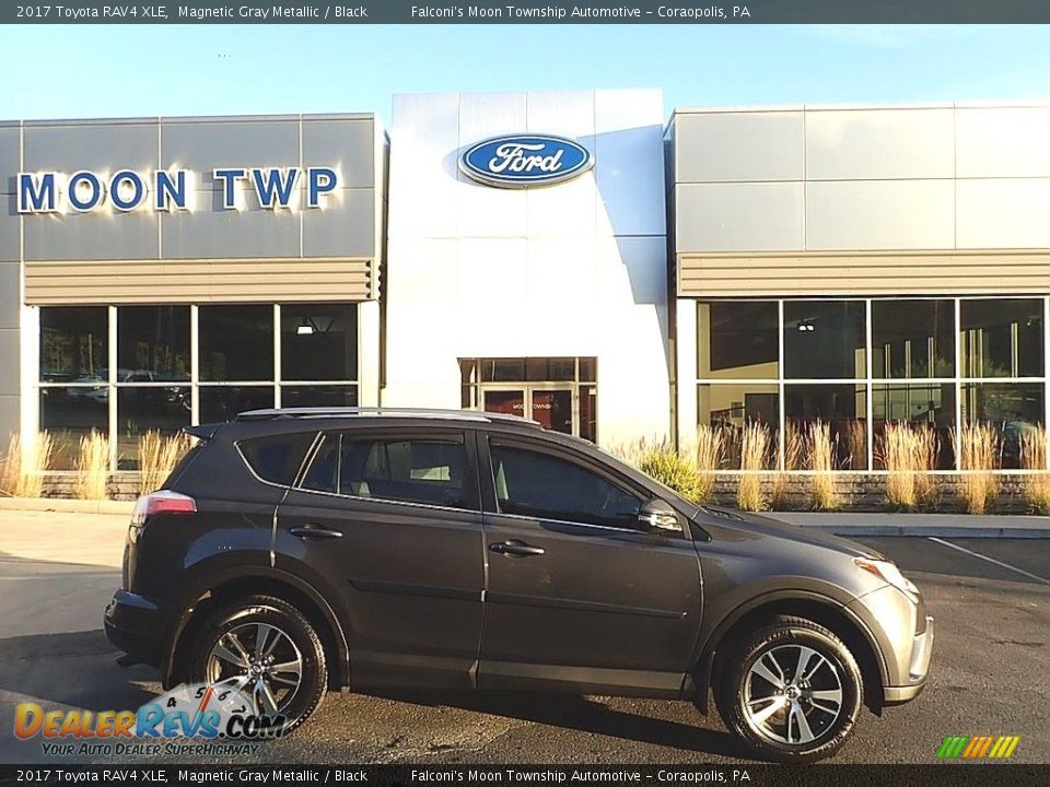 2017 Toyota RAV4 XLE Magnetic Gray Metallic / Black Photo #1