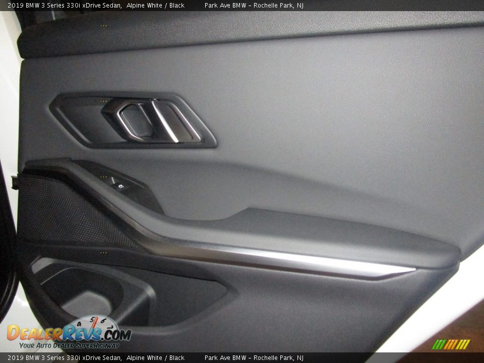 2019 BMW 3 Series 330i xDrive Sedan Alpine White / Black Photo #17
