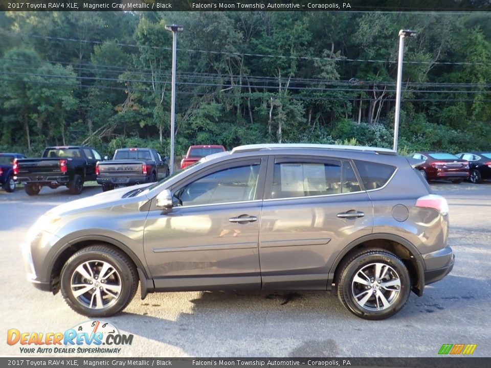 2017 Toyota RAV4 XLE Magnetic Gray Metallic / Black Photo #4