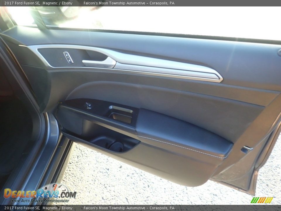 2017 Ford Fusion SE Magnetic / Ebony Photo #12