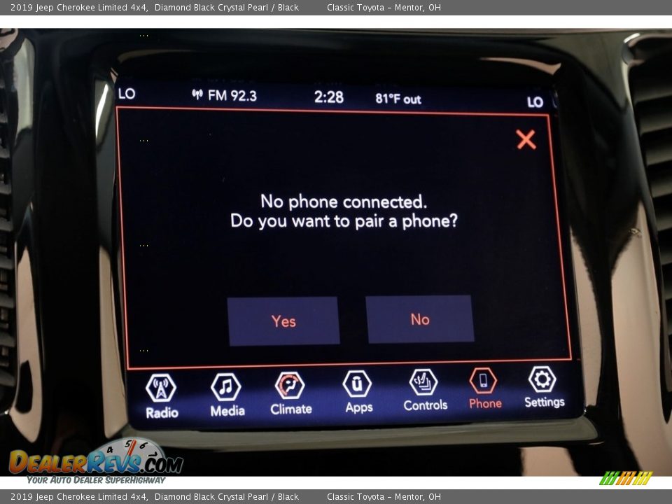 2019 Jeep Cherokee Limited 4x4 Diamond Black Crystal Pearl / Black Photo #15