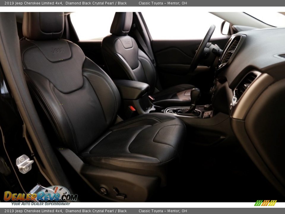 2019 Jeep Cherokee Limited 4x4 Diamond Black Crystal Pearl / Black Photo #18