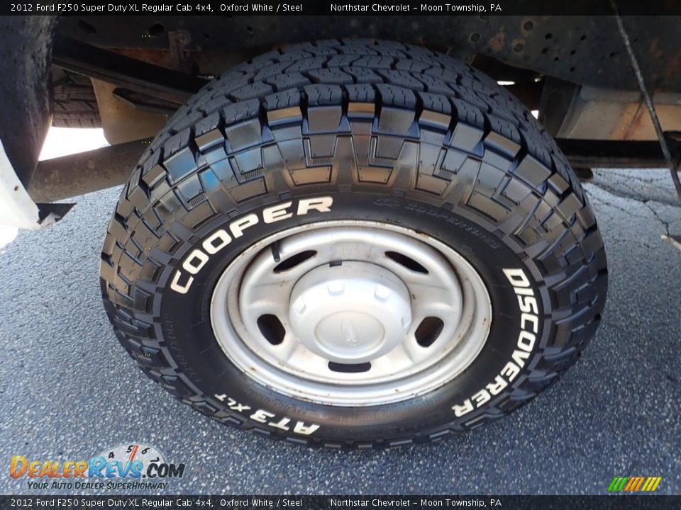 2012 Ford F250 Super Duty XL Regular Cab 4x4 Oxford White / Steel Photo #11