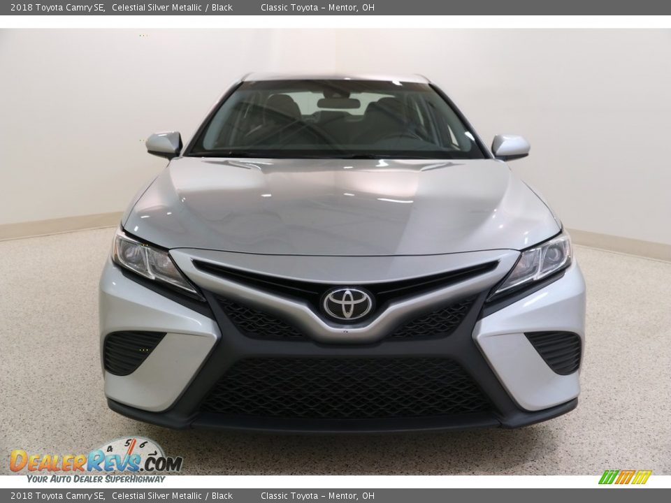 Celestial Silver Metallic 2018 Toyota Camry SE Photo #2