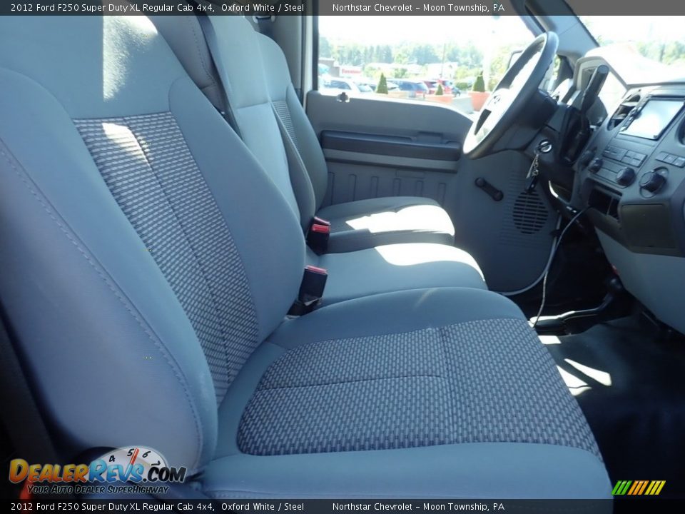 2012 Ford F250 Super Duty XL Regular Cab 4x4 Oxford White / Steel Photo #17