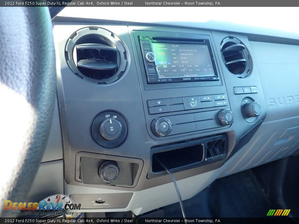2012 Ford F250 Super Duty XL Regular Cab 4x4 Oxford White / Steel Photo #28