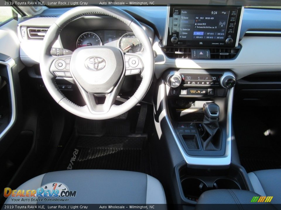 2019 Toyota RAV4 XLE Lunar Rock / Light Gray Photo #15