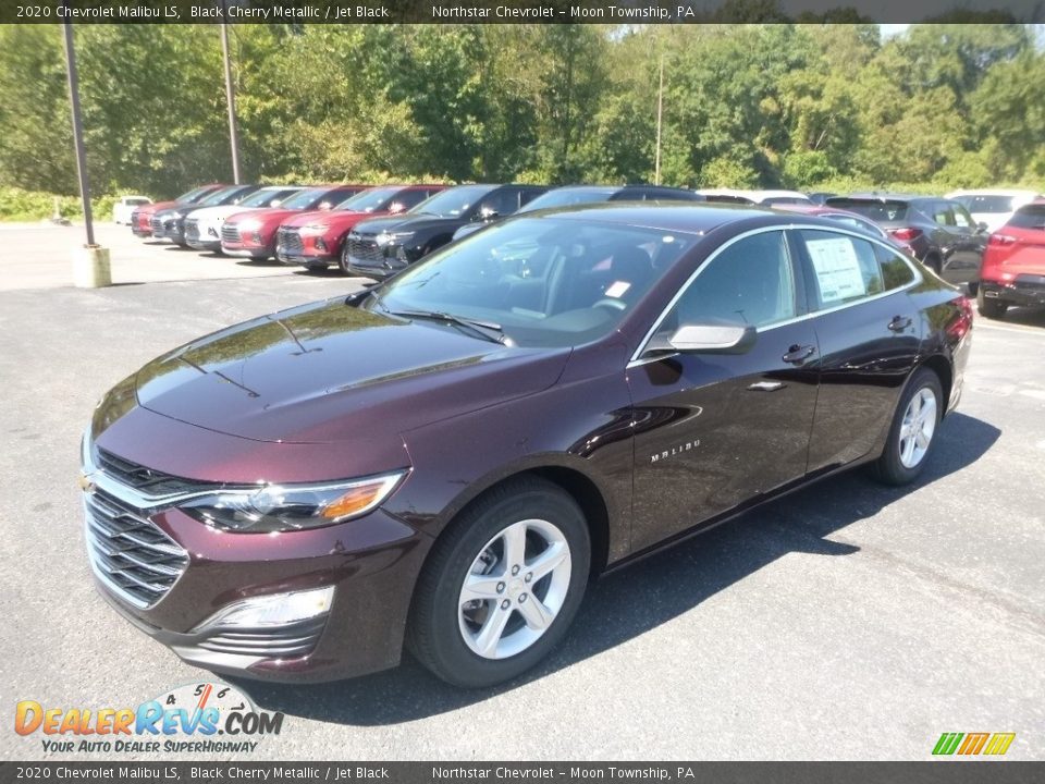 Front 3/4 View of 2020 Chevrolet Malibu LS Photo #1