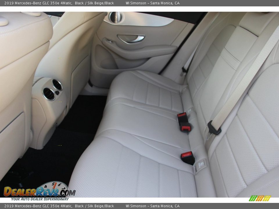 2019 Mercedes-Benz GLC 350e 4Matic Black / Silk Beige/Black Photo #9