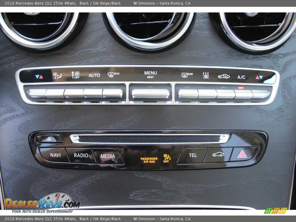 2019 Mercedes-Benz GLC 350e 4Matic Black / Silk Beige/Black Photo #14