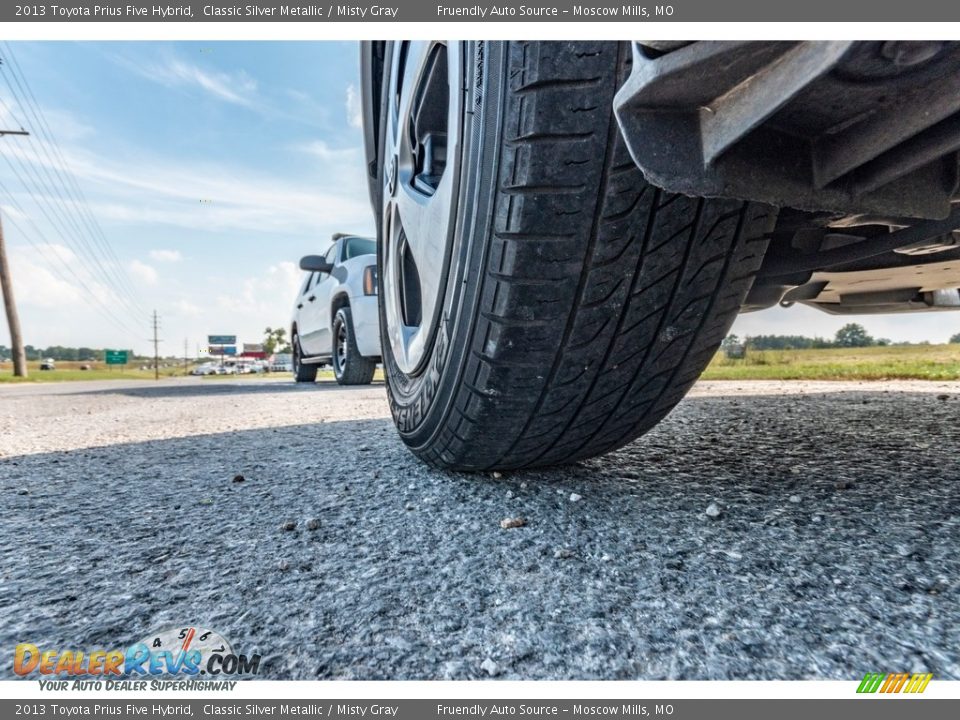 2013 Toyota Prius Five Hybrid Classic Silver Metallic / Misty Gray Photo #12