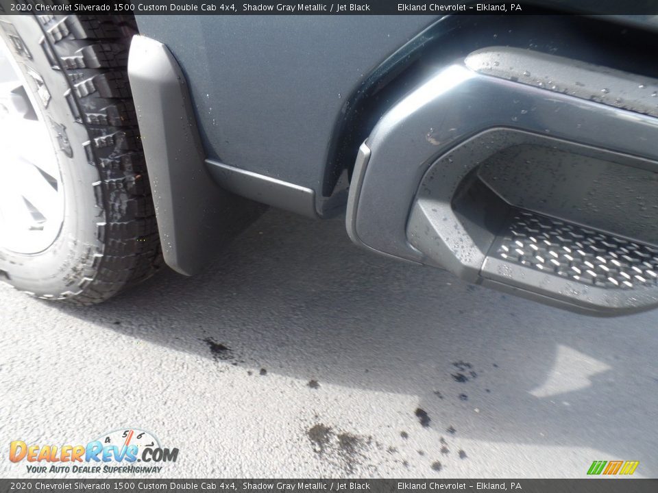 2020 Chevrolet Silverado 1500 Custom Double Cab 4x4 Shadow Gray Metallic / Jet Black Photo #12