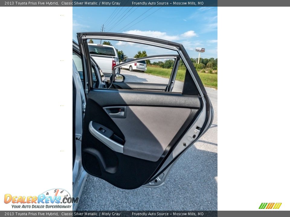2013 Toyota Prius Five Hybrid Classic Silver Metallic / Misty Gray Photo #25
