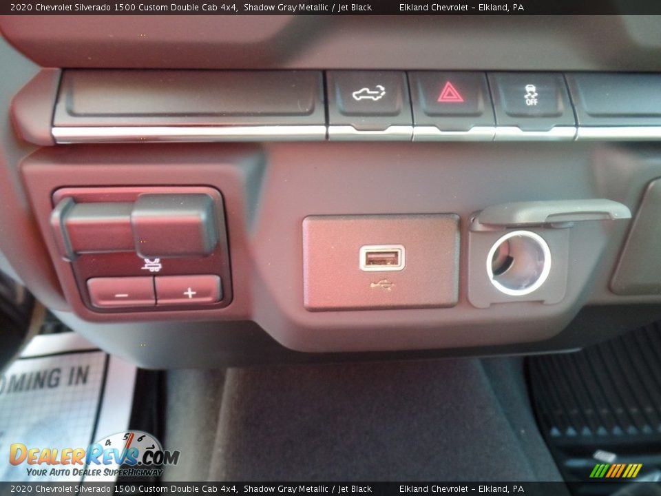 2020 Chevrolet Silverado 1500 Custom Double Cab 4x4 Shadow Gray Metallic / Jet Black Photo #32