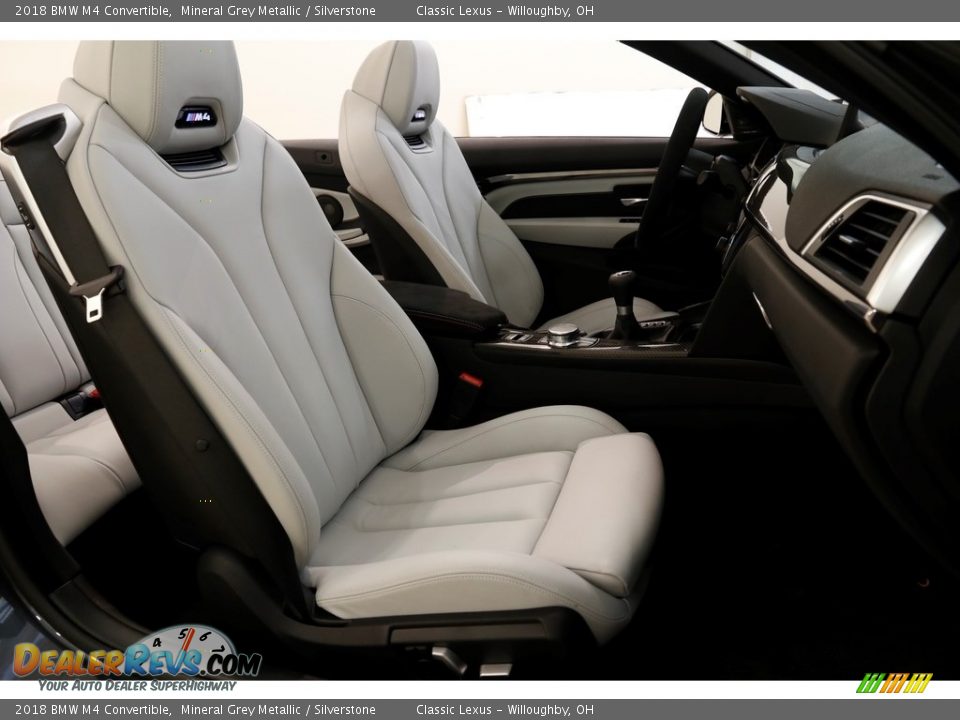 Front Seat of 2018 BMW M4 Convertible Photo #28