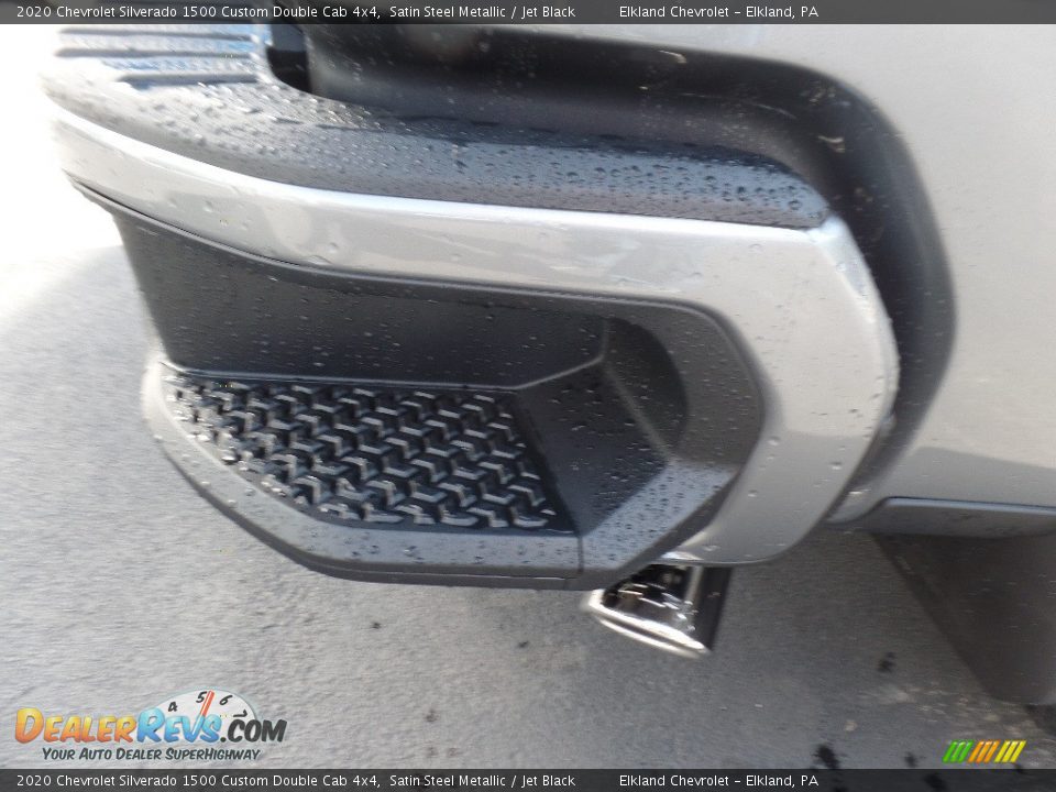 2020 Chevrolet Silverado 1500 Custom Double Cab 4x4 Satin Steel Metallic / Jet Black Photo #12