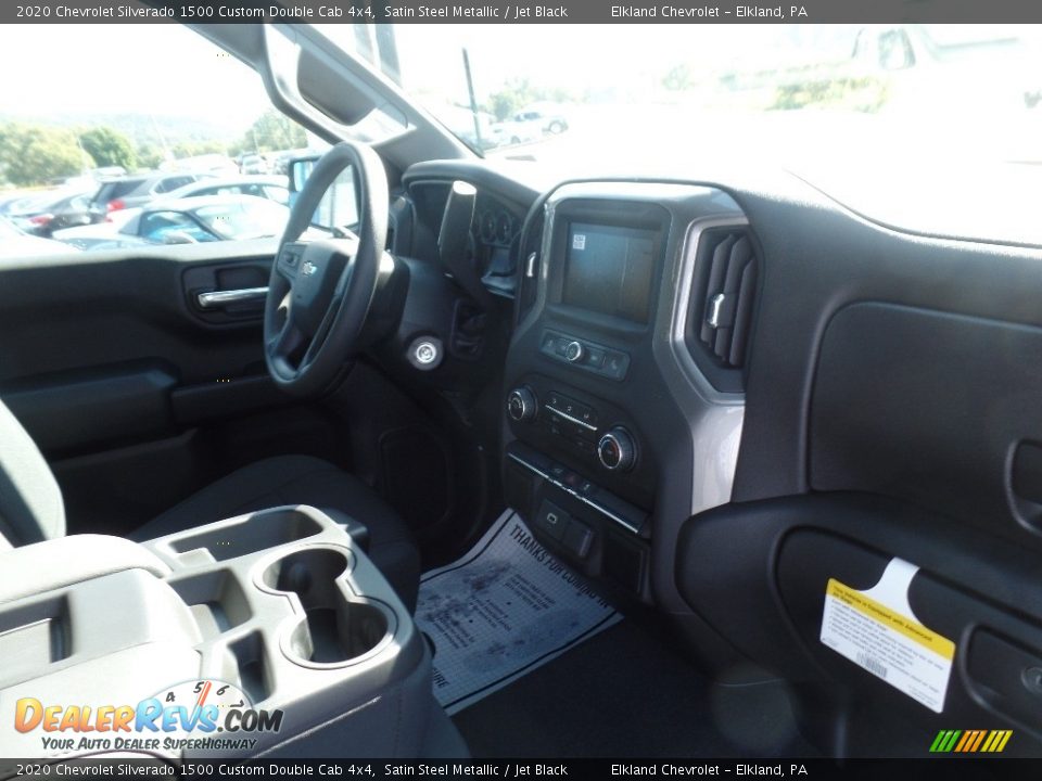 2020 Chevrolet Silverado 1500 Custom Double Cab 4x4 Satin Steel Metallic / Jet Black Photo #15